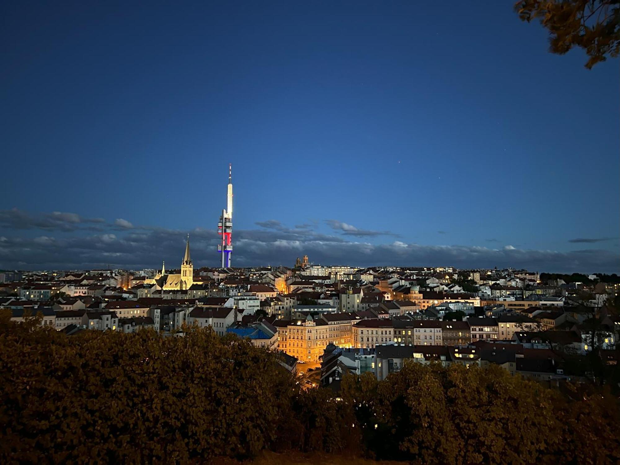 Cozy Garden Apartment In The Heart Of Prague Luaran gambar