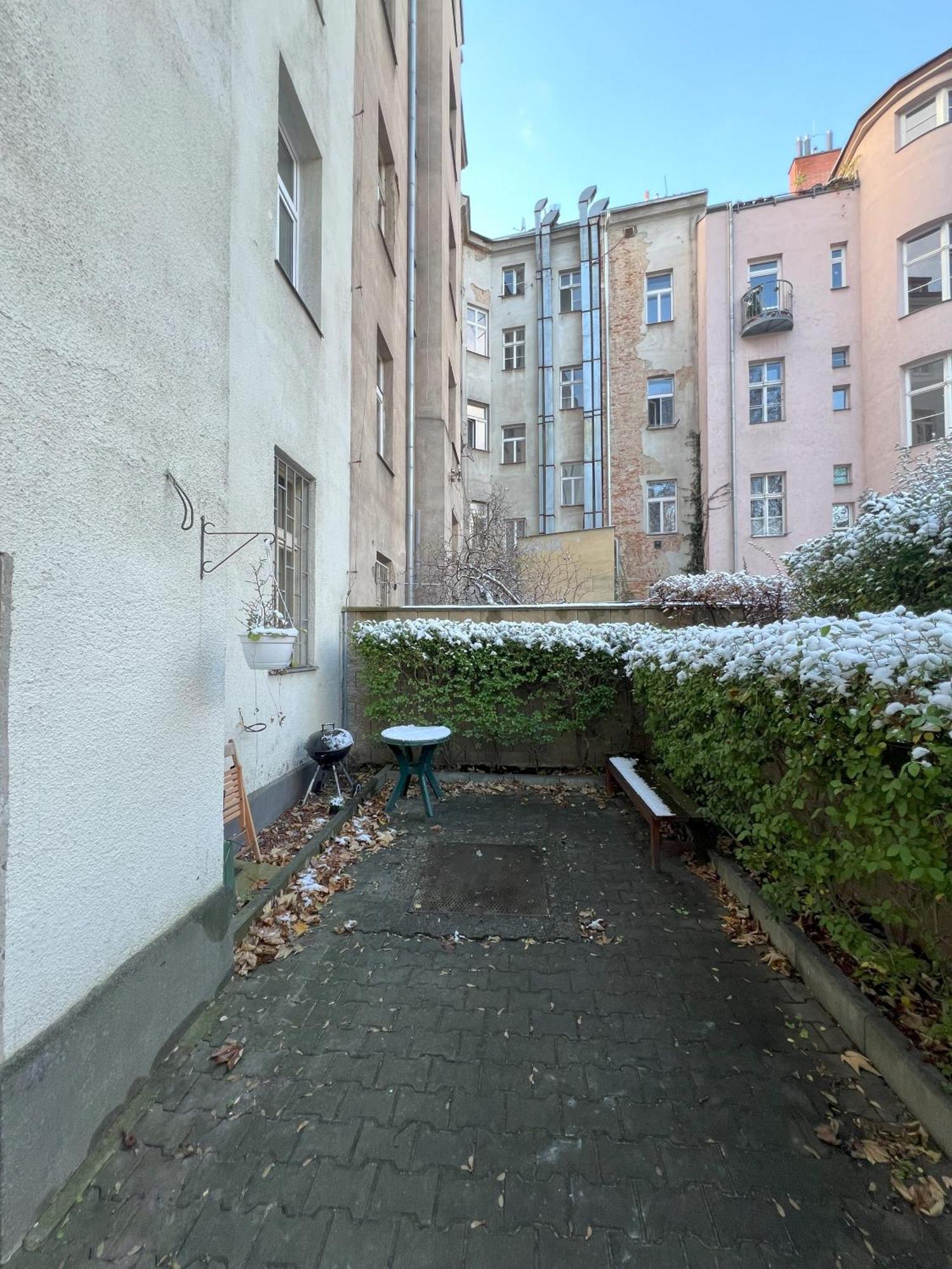 Cozy Garden Apartment In The Heart Of Prague Luaran gambar